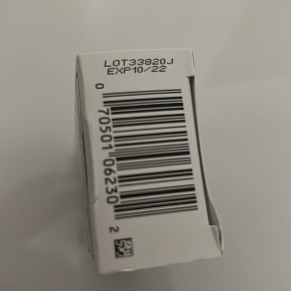 Neutrogena Healthy Skin face lotion with sunscreen New in Box - Picture 4 of 5